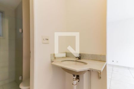 Banheiro Social de apartamento para alugar com 3 quartos, 70m² em Jardim Luísa, São Paulo