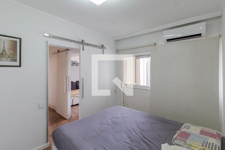 Quarto 1 de apartamento à venda com 2 quartos, 60m² em Moema, São Paulo
