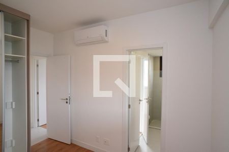 Suíte Canadense 1 de apartamento para alugar com 3 quartos, 100m² em Barra da Tijuca, Rio de Janeiro