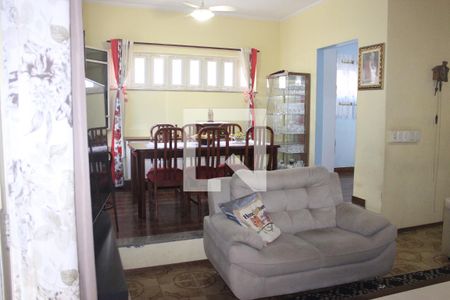 Sala de casa à venda com 4 quartos, 240m² em Vila Galvão, Guarulhos