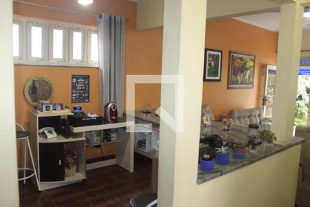 Sala de casa à venda com 4 quartos, 240m² em Vila Galvão, Guarulhos