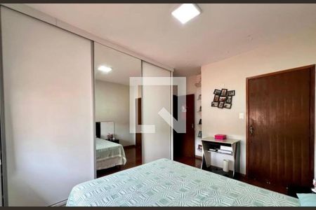 Foto 09 de casa à venda com 4 quartos, 480m² em Castelo, Belo Horizonte