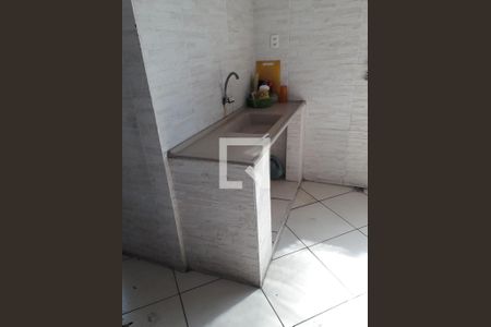 Cozinha de casa para alugar com 2 quartos, 80m² em Pavuna, Rio de Janeiro