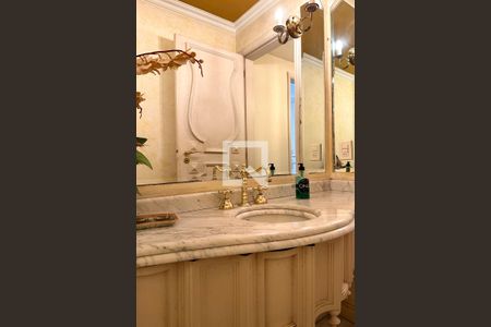 Lavabo de apartamento para alugar com 4 quartos, 220m² em Copacabana, Rio de Janeiro