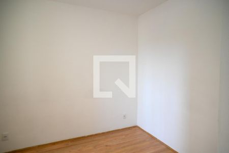 Quarto 2 de apartamento para alugar com 2 quartos, 32m² em Parque Fongaro, São Paulo