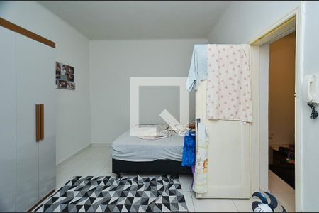 Quarto 1 de casa para alugar com 2 quartos, 100m² em Santa Efigênia, Belo Horizonte