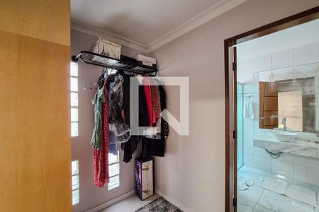 Suíte 1 - closet de casa para alugar com 3 quartos, 129m² em Jardim Ipe, São Bernardo do Campo