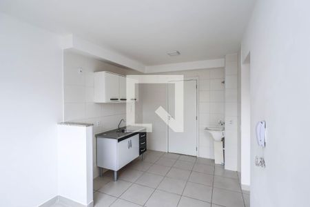 Sala e Cozinha de apartamento para alugar com 2 quartos, 32m² em Parque Fongaro, São Paulo