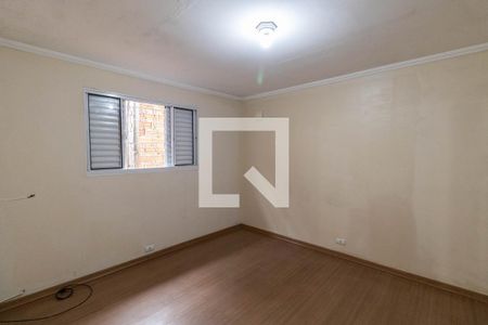 Quarto 2 de casa para alugar com 2 quartos, 75m² em Vila Taquari, São Paulo