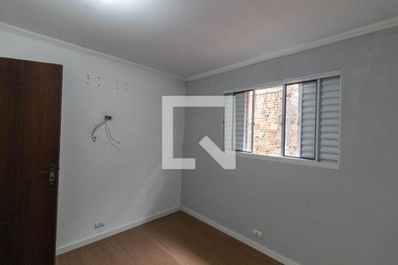Quarto 1 de casa para alugar com 2 quartos, 75m² em Vila Taquari, São Paulo