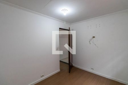 Quarto 1 de casa para alugar com 2 quartos, 75m² em Vila Taquari, São Paulo