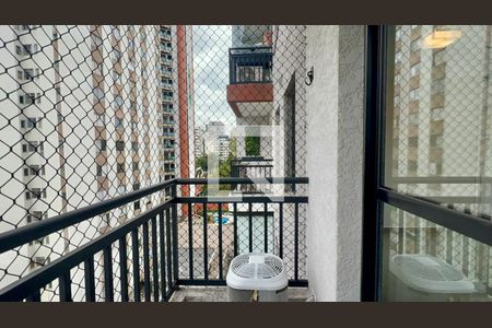 Varanda de kitnet/studio à venda com 1 quarto, 28m² em Pinheiros, São Paulo