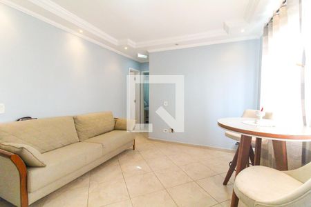 Sala de apartamento à venda com 2 quartos, 50m² em Vila Carmosina, São Paulo