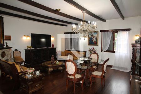 Sala de casa à venda com 4 quartos, 200m² em Jardim Franca, São Paulo