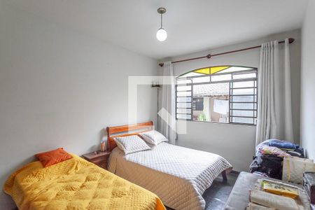 Quarto 1 de casa à venda com 3 quartos, 245m² em Ouro Preto, Belo Horizonte