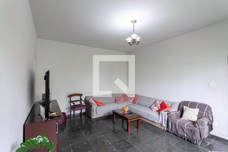 Sala 1 de casa à venda com 3 quartos, 245m² em Ouro Preto, Belo Horizonte