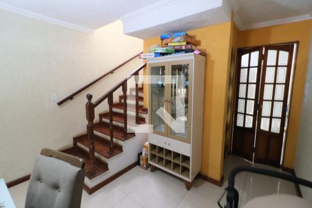 Sala de casa à venda com 4 quartos, 220m² em Cidade das Flores, Osasco