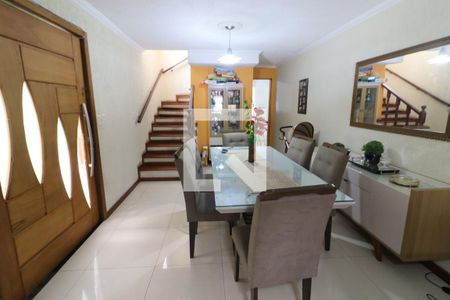 Sala de casa à venda com 4 quartos, 220m² em Cidade das Flores, Osasco