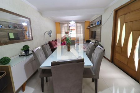 Sala de casa à venda com 4 quartos, 220m² em Cidade das Flores, Osasco