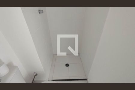 Banheiro de apartamento para alugar com 2 quartos, 33m² em Jardim Soares, São Paulo