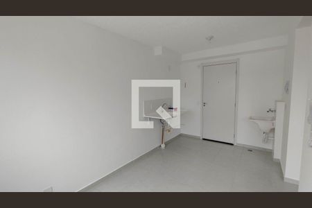 Sala / Cozinha e Área de serviço de apartamento para alugar com 2 quartos, 33m² em Jardim Soares, São Paulo