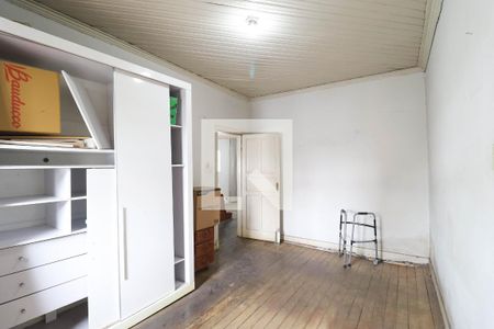 Casa à venda com 3 quartos, 250m² em Vila Nivi, São Paulo