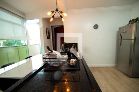 Cozinha de casa para alugar com 2 quartos, 85m² em Jardim dos Camargos, Barueri