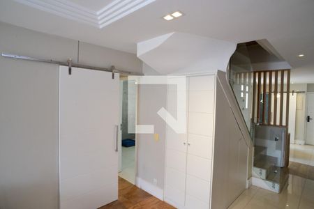 Sala de apartamento para alugar com 3 quartos, 190m² em Barra da Tijuca, Rio de Janeiro