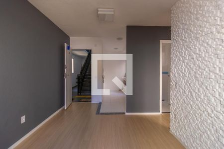 Sala de apartamento para alugar com 2 quartos, 40m² em Jardim Petropolis, Cotia