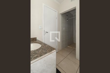 Banheiro da Suíte de casa para alugar com 4 quartos, 140m² em Jardim Carvalho, Porto Alegre