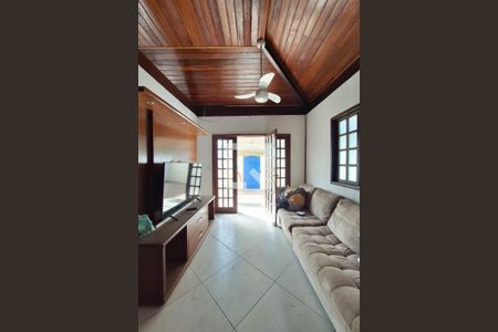 Sala de casa de condomínio para alugar com 1 quarto, 70m² em Itaipu, Niterói