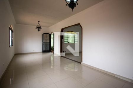 Sala de casa para alugar com 3 quartos, 200m² em Jardim Paris, São Paulo