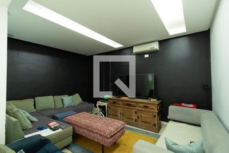 Sala Tv de casa para alugar com 5 quartos, 900m² em Jardim Pires de Mello, Sorocaba