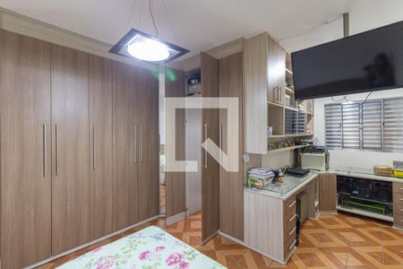 Suíte  de casa para alugar com 3 quartos, 226m² em Penha de França, São Paulo