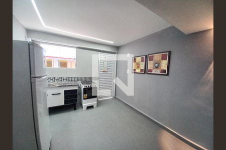 Cozinha de apartamento para alugar com 1 quarto, 65m² em Morro dos Barbosas, São Vicente