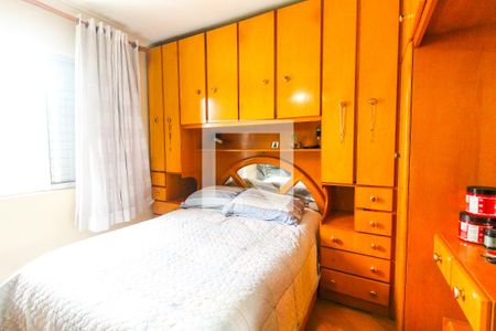 Quarto 2 de apartamento para alugar com 2 quartos, 48m² em Itaquera, São Paulo