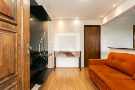 Sala de apartamento para alugar com 2 quartos, 48m² em Conjunto Residencial José Bonifácio, São Paulo