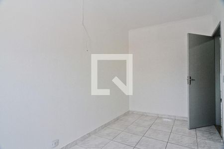 Quarto 2 de casa para alugar com 2 quartos, 80m² em Vila Arcadia, São Paulo