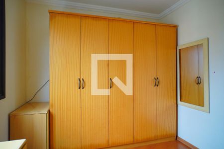 Quarto 1 de apartamento para alugar com 2 quartos, 54m² em Jardim Carvalho, Porto Alegre