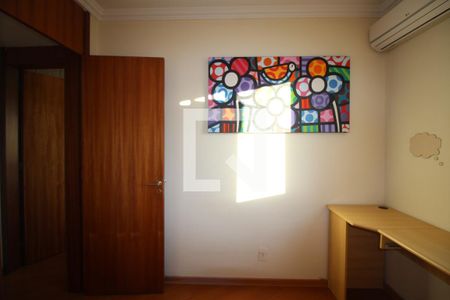 Quarto 1 de apartamento à venda com 2 quartos, 58m² em Jardim Carvalho, Porto Alegre