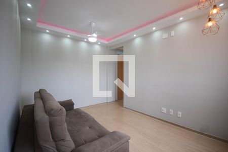 Sala de apartamento para alugar com 2 quartos, 47m² em Taquara, Rio de Janeiro