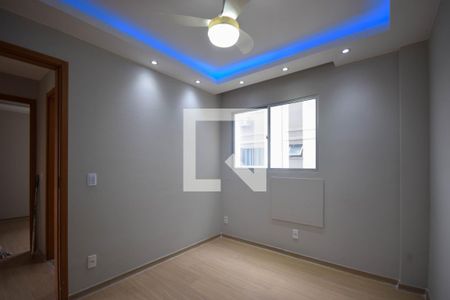 Quarto 1 de apartamento para alugar com 2 quartos, 47m² em Taquara, Rio de Janeiro