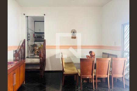 Sala de casa para alugar com 2 quartos, 120m² em Corte Oito, Duque de Caxias