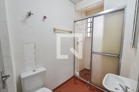 Banheiro de kitnet/studio para alugar com 1 quarto, 68m² em Liberdade, São Paulo