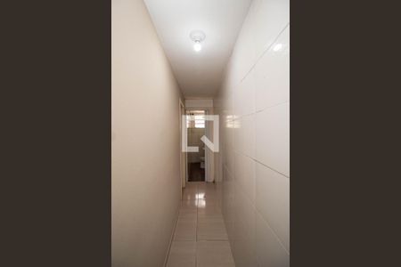 Corredor de casa para alugar com 2 quartos, 225m² em Vila Cruz das Almas, São Paulo