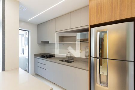 Cozinha de apartamento para alugar com 2 quartos, 71m² em Moema, São Paulo