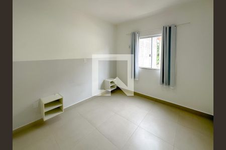 Suíte de apartamento para alugar com 2 quartos, 60m² em Ingleses Norte, Florianópolis