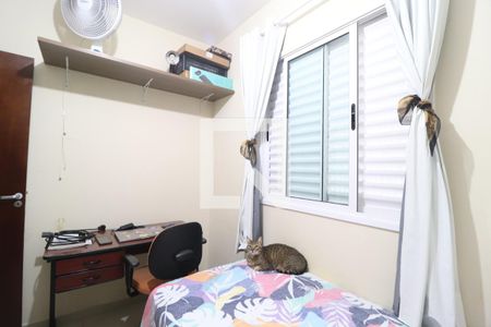 Quarto 1 de apartamento para alugar com 2 quartos, 58m² em Santa Mônica, Uberlândia