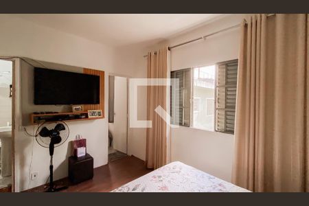 Quarto 1 de casa à venda com 6 quartos, 300m² em Vila Euthalia, São Paulo