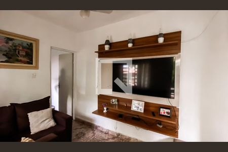 Sala de casa à venda com 6 quartos, 300m² em Vila Euthalia, São Paulo
